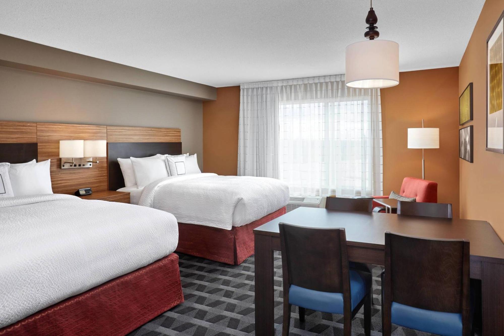 Towneplace Suites By Marriott Fort Mcmurray Εξωτερικό φωτογραφία