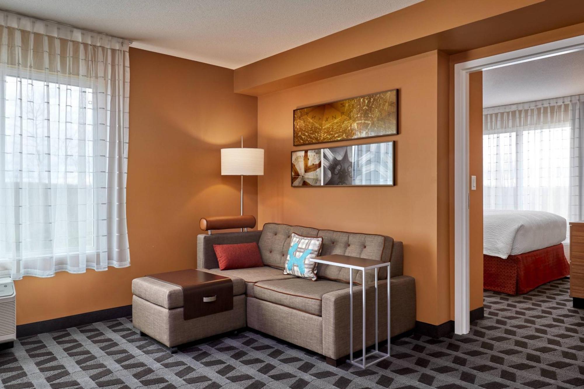 Towneplace Suites By Marriott Fort Mcmurray Εξωτερικό φωτογραφία