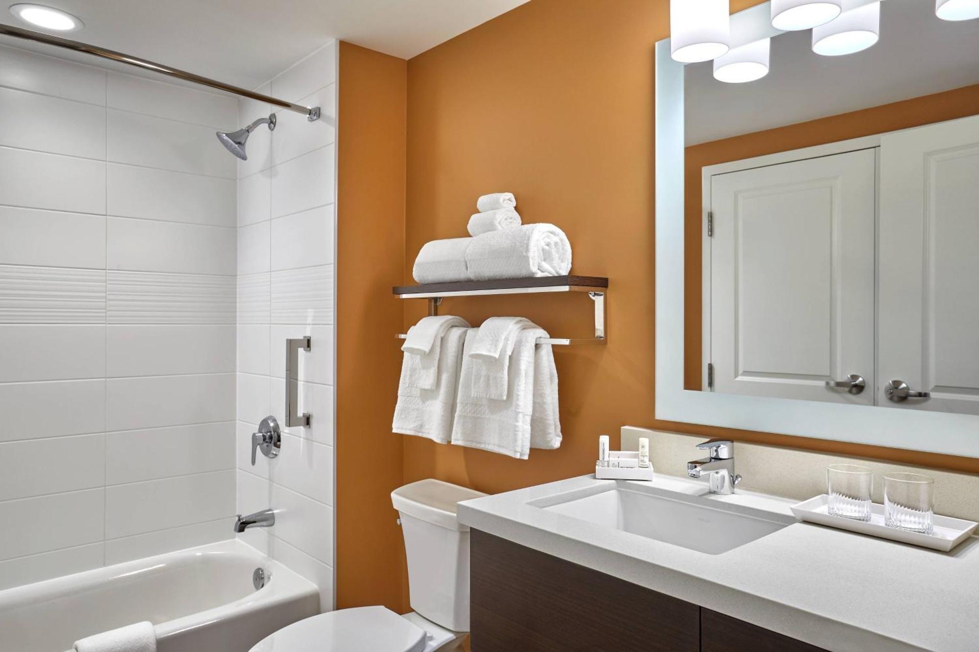 Towneplace Suites By Marriott Fort Mcmurray Εξωτερικό φωτογραφία