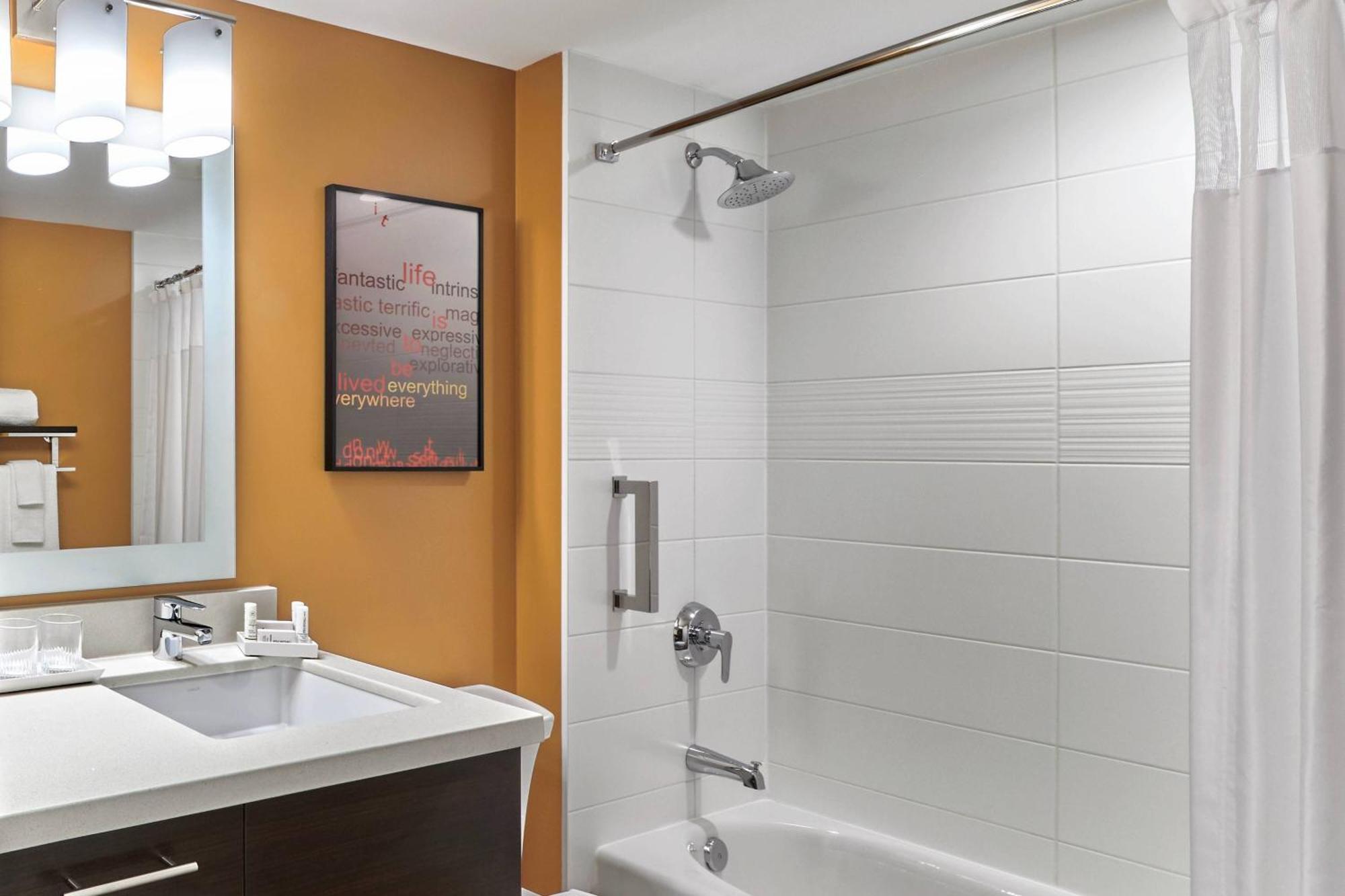 Towneplace Suites By Marriott Fort Mcmurray Εξωτερικό φωτογραφία